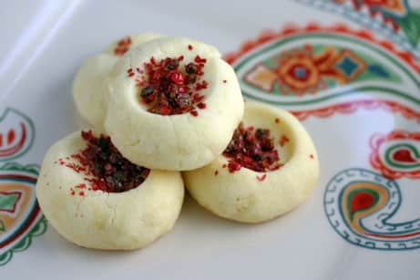 Persian Rice Flour Cookies (Nan-e Berenji)