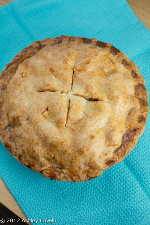 Overhead view of an apple pie.