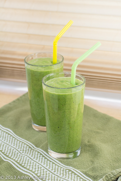 Apple, Cucumber, Avocado and Kale Green Smoothie