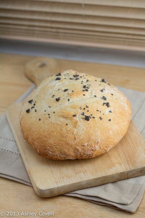 No-Knead Crusty White Bread