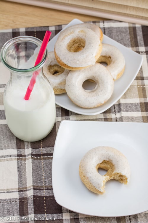 Vanilla Bean Baked Donuts