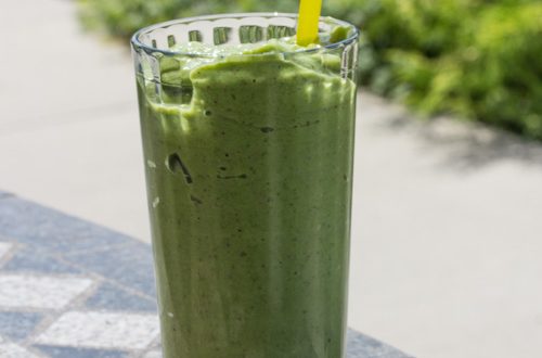 Apple, Avocado, Cucumber Kale Smoothie