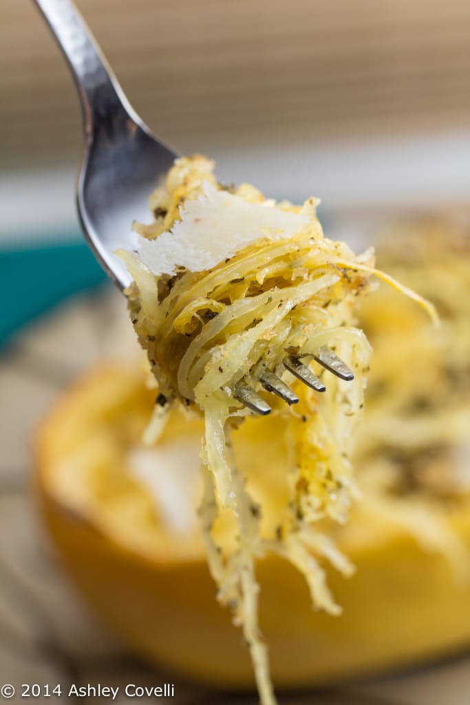 Roasted Spaghetti Squash with Garlicky Herbed Bread Crumbs