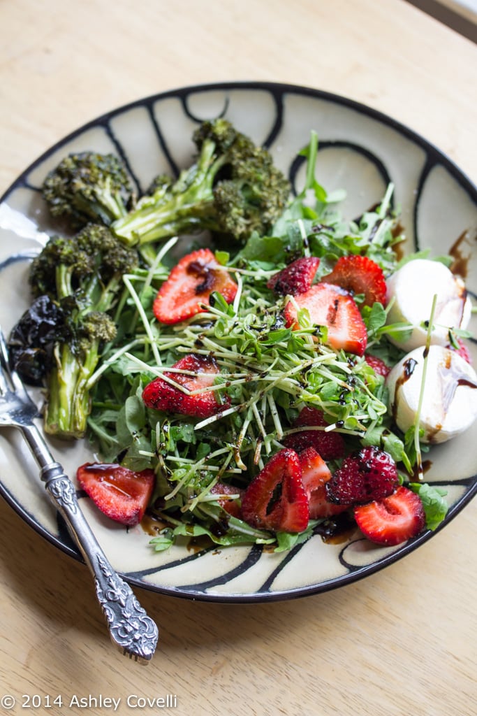 Baby Arugula Salad with Strawberries, Brie and Grilled Broccoli