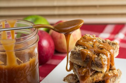 Salted Caramel Apple Pie Bars