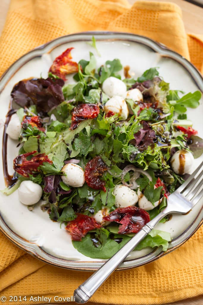 Caprese-Inspired Salad 
