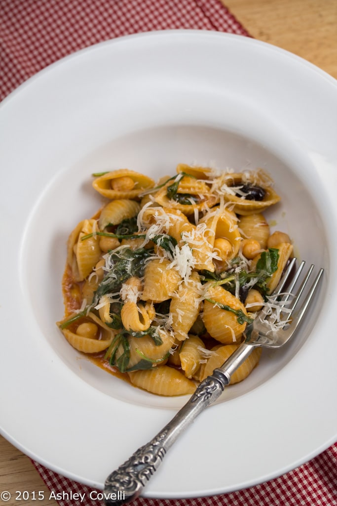 One-Pan Orecchiette with Chickpeas and Olives