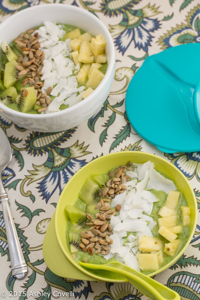 Kiwi, Spinach, Pineapple & Banana Smoothie Bowls