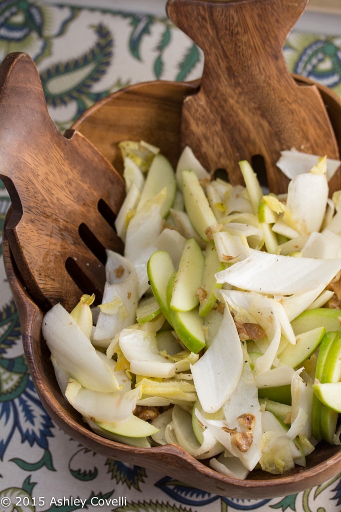 Belgian Endive and Walnut Salad (Insalata Belga e Noci)