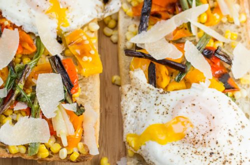 Charred Veggie Ciabatta Pizza with Crispy Fried Eggs + Parmesan: Fire up your broiler for this colorful sheet pan meal!