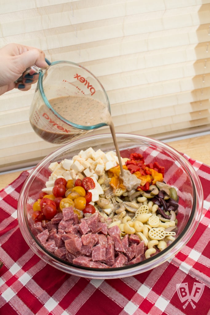 Antipasto Pasta Salad: Bring the fun of an antipasto spread to picnic season with this colorful spin on an Italian favorite + a giveaway from prAna! #StonyfieldBlogger