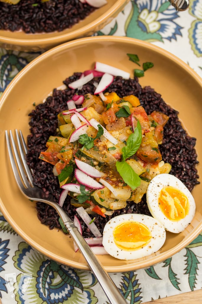 Black Rice Bounty Bowls: Make the most of farm fresh produce with these vibrant, veggie-packed bowls. #BigFlavorsFromTheFarm