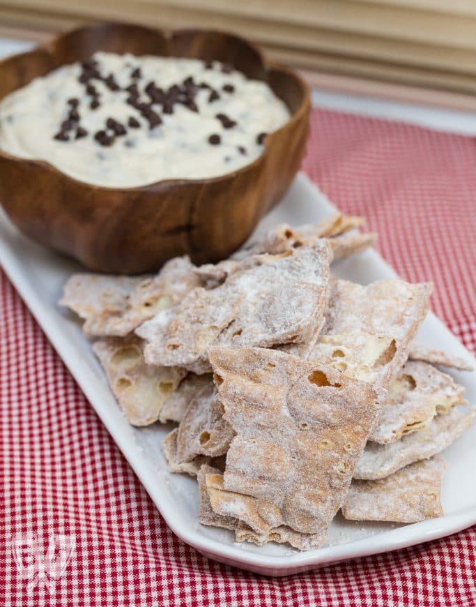 Orange Scented Cannoli Dip: This classic Italian pastry is now a decadent dip - perfect for entertaining or any time you need a quick & easy dessert recipe for a crowd!