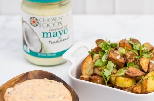 Patatas Bravas with Chipotle Aioli: (#ad) A Spanish tapas favorite that's easy to make at home using only a few ingredients! These crispy fried potatoes make a great addition to any meal. #chosenfoods #cocomayo #mambofoodie